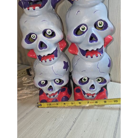 Vtg 1998 Halloween Skull Blow Molds Lighted Stacking 2 Towers Paper Magic NWT - Picture 7 of 7